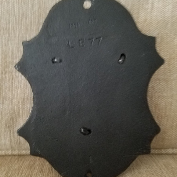 Vintage Amish Farmers Face cast iron match safe - Picture 2 of 4